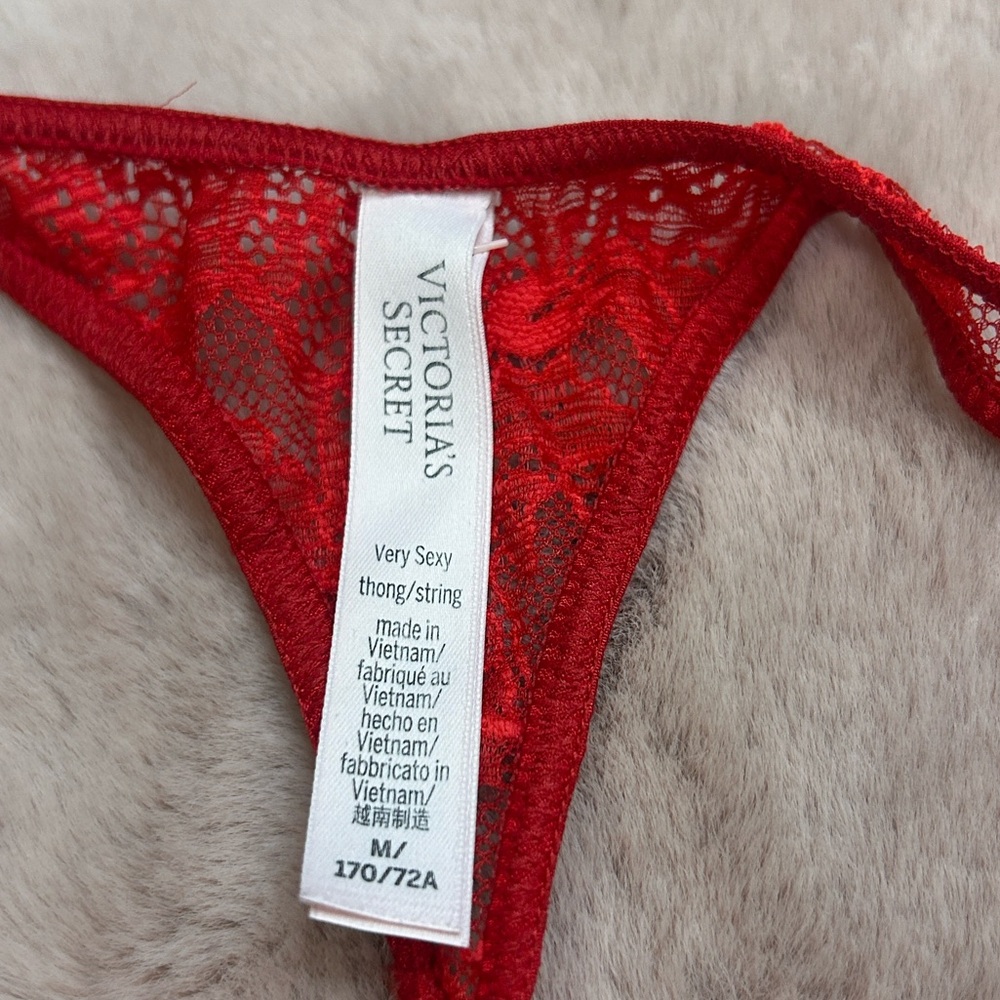 Victoria's Secret Very Sexy Shine Strap Cherry Thong Panty M - Picture 3 of 5
